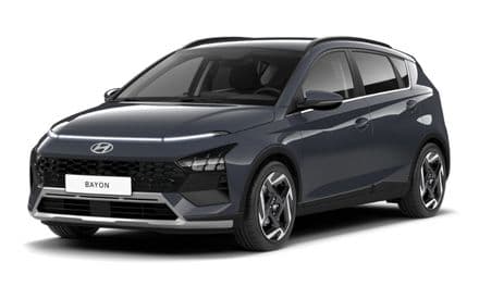 Hyundai BAYON в цвете Aurora Grey с белым фоном.