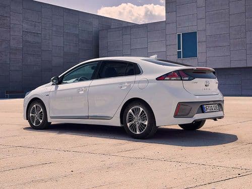 Дизайн подключаемого гибрида Hyundai IONIQ