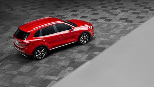 MG ZS Hybrid+ Standard en rojo