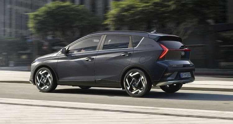 Hyundai BAYON задний.