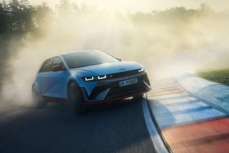Hyundai IONIQ 5 N racetrack