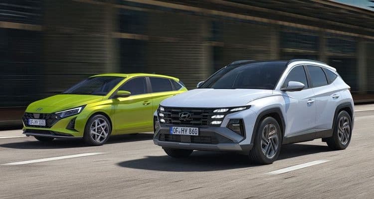 Hyundai i20 ve Hyundai TUCSON yan yana sürüyor