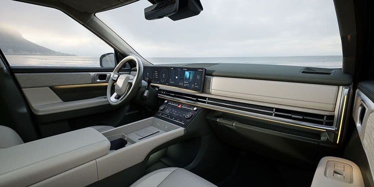The new Hyundai SANTA FE interior
