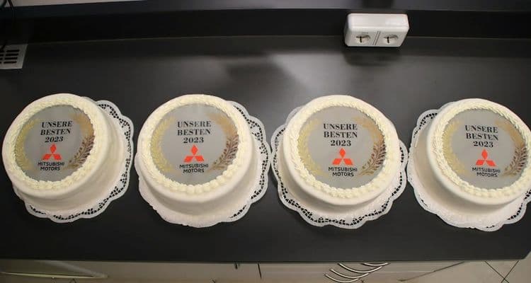 Mitsubishi Unsere Besten Award Torten von oben