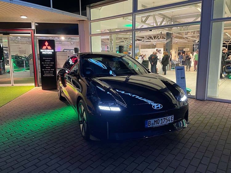 Night of the IONIQ 6 Outdoor