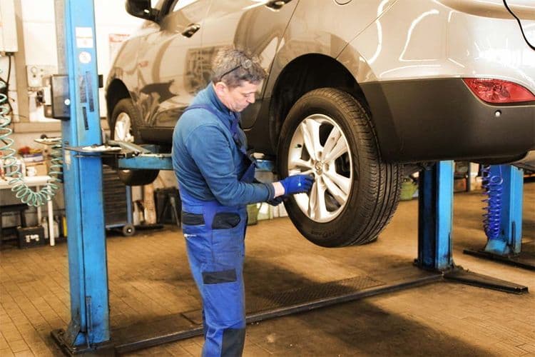 Tyre change in Berlin