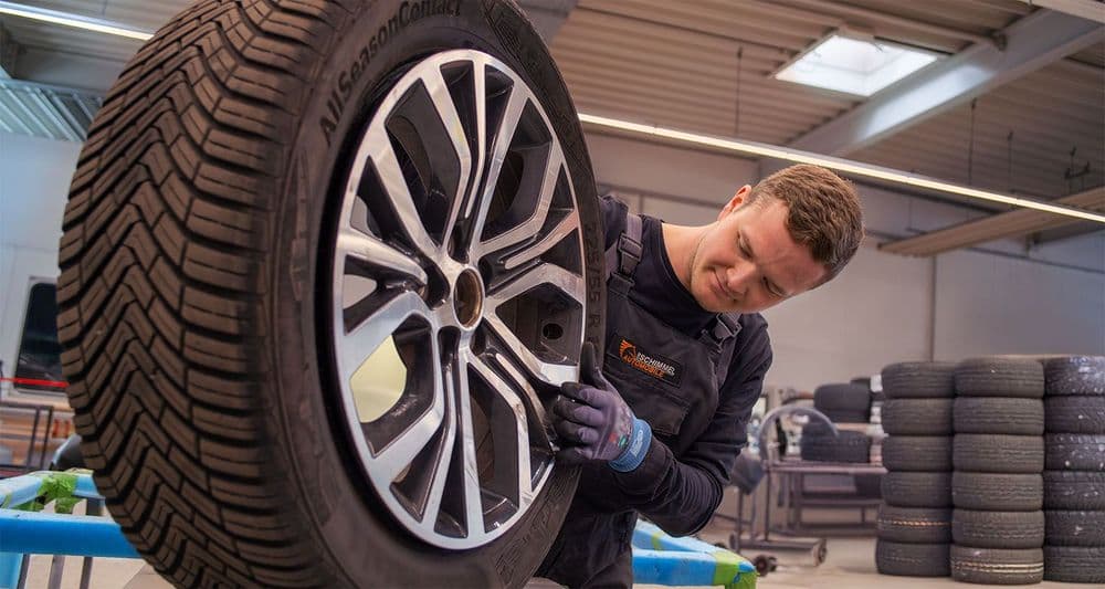 Angelieferte Winterreifen bei CSB Schimmel Automobile.