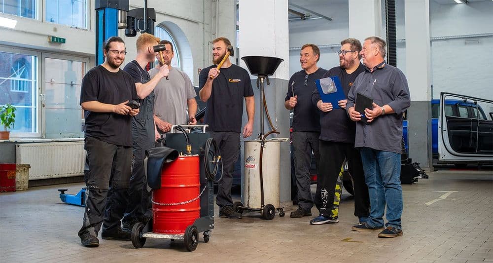 CSB Schimmel Automobile Mitarbeiter der Werkstatt